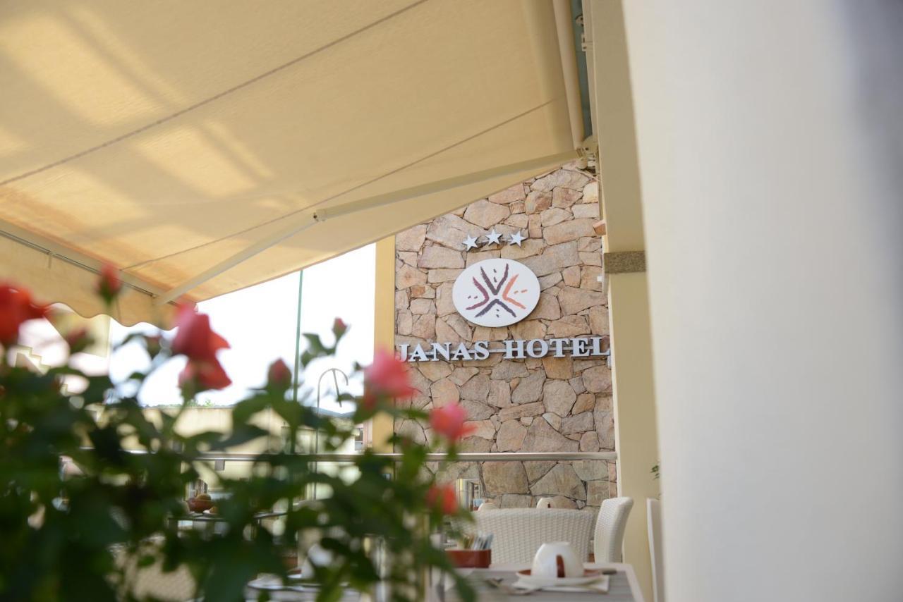 Janas Hotel Villasimius Exterior photo